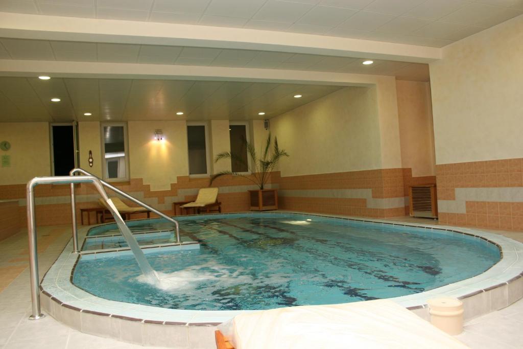 Hotel Prezident Palić Esterno foto