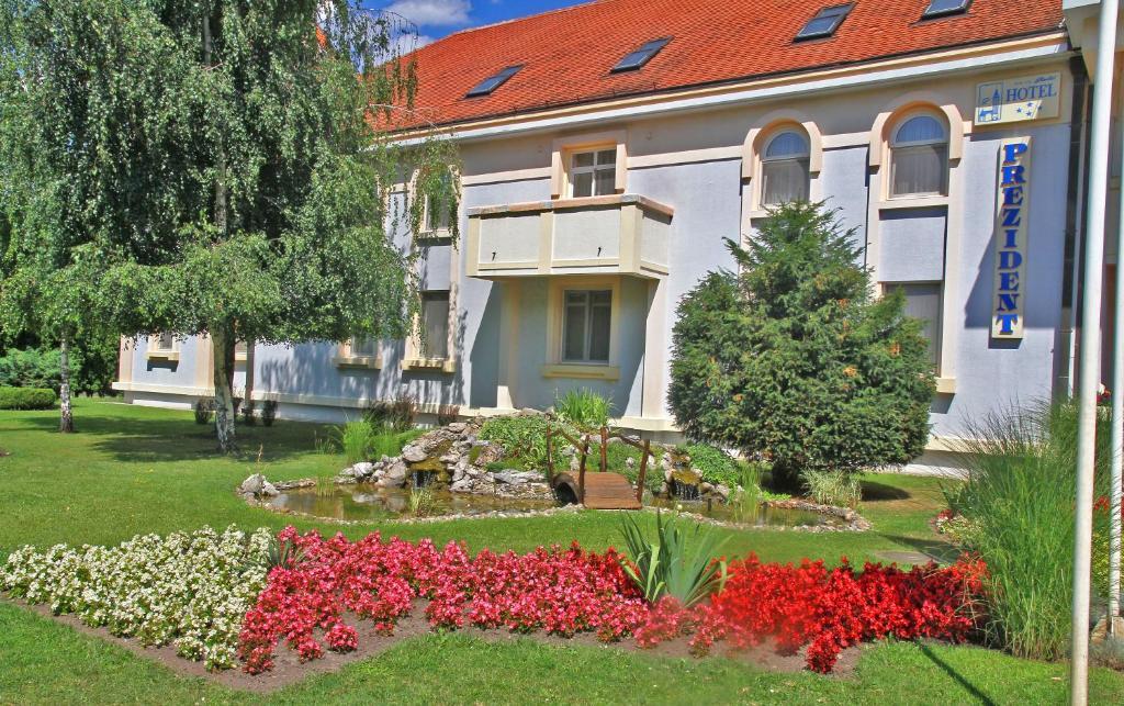 Hotel Prezident Palić Esterno foto