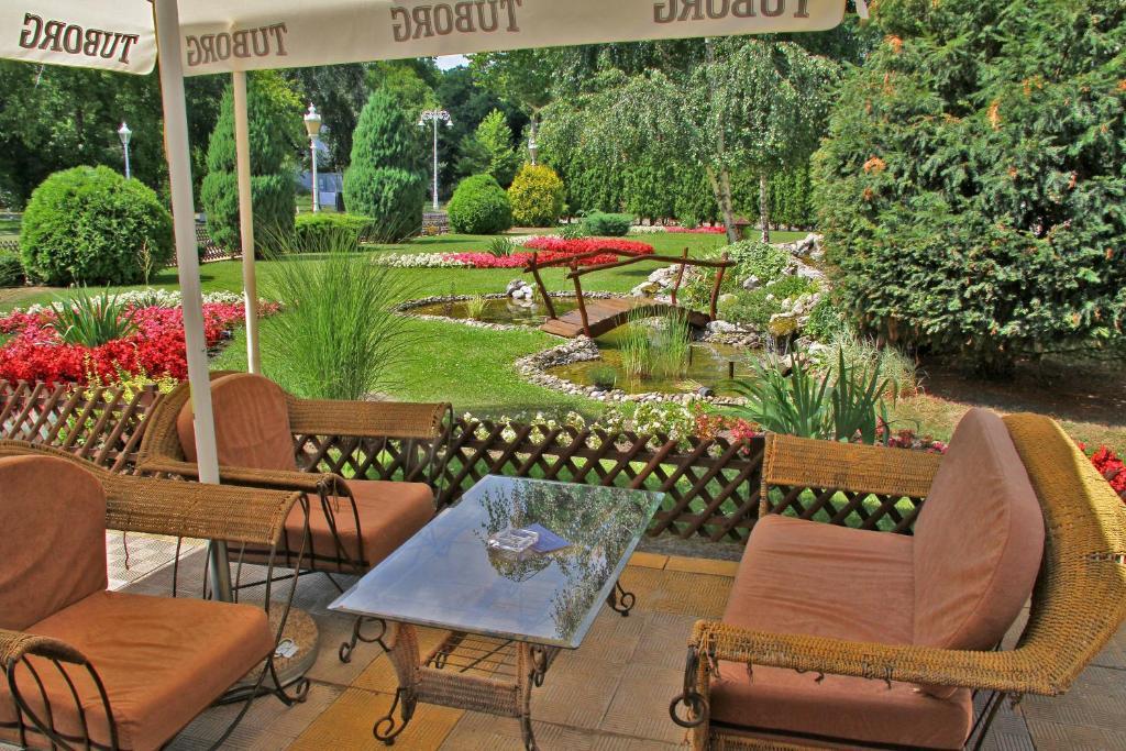 Hotel Prezident Palić Esterno foto