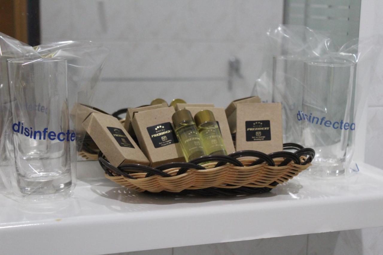 Hotel Prezident Palić Esterno foto