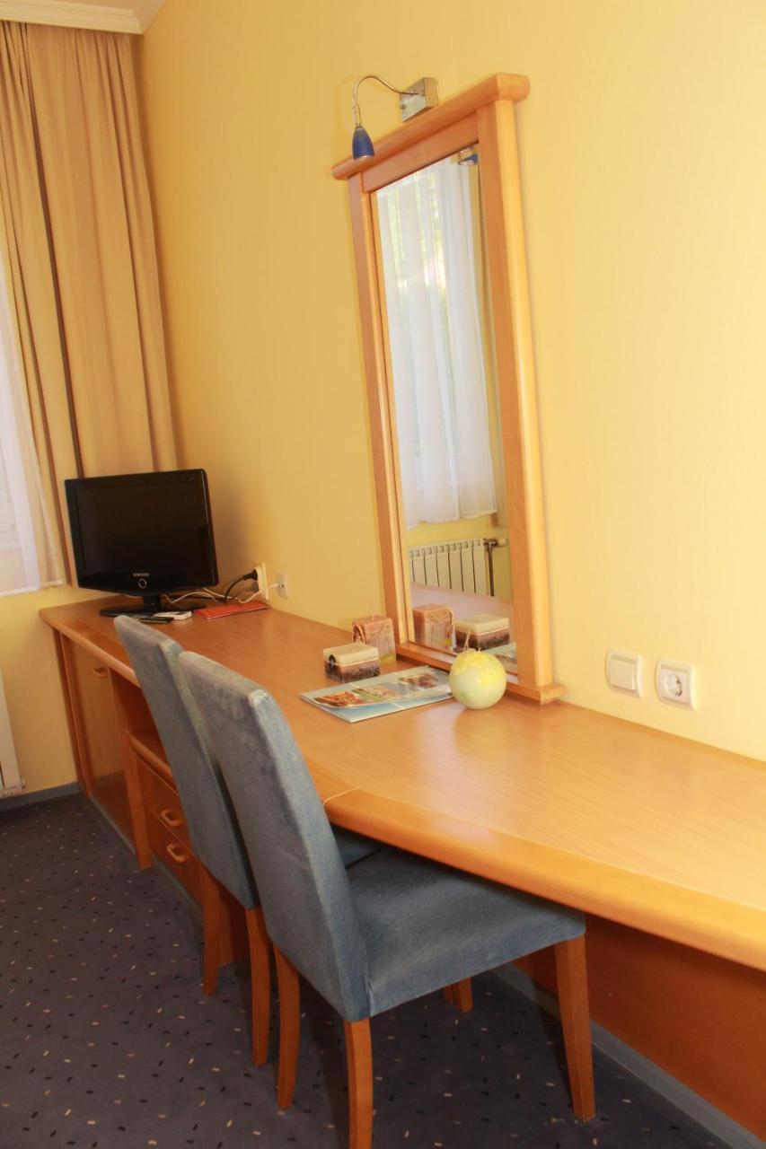 Hotel Prezident Palić Esterno foto