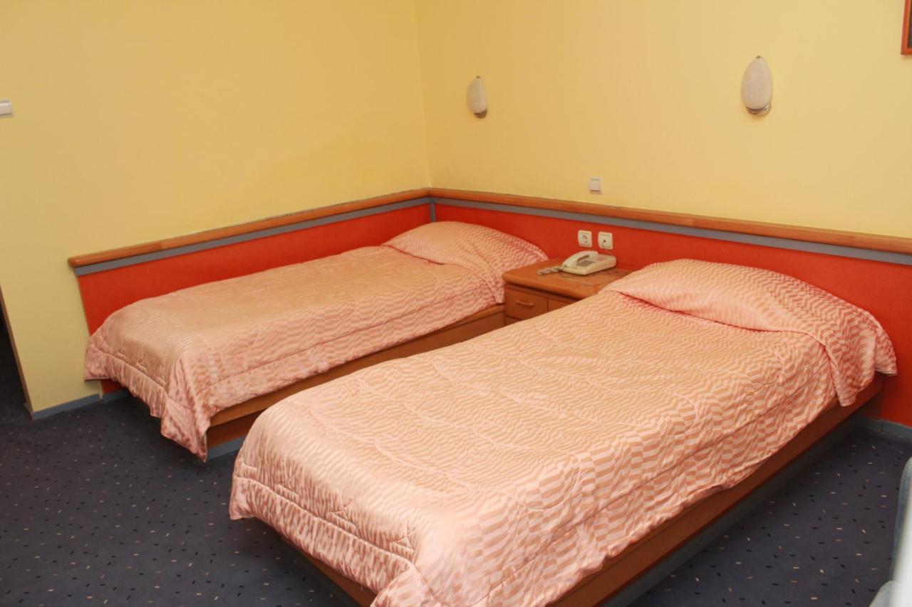 Hotel Prezident Palić Esterno foto