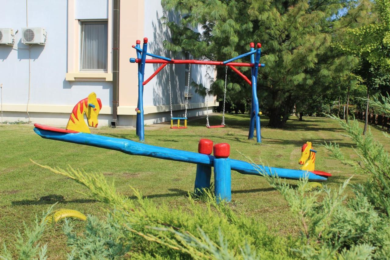 Hotel Prezident Palić Esterno foto