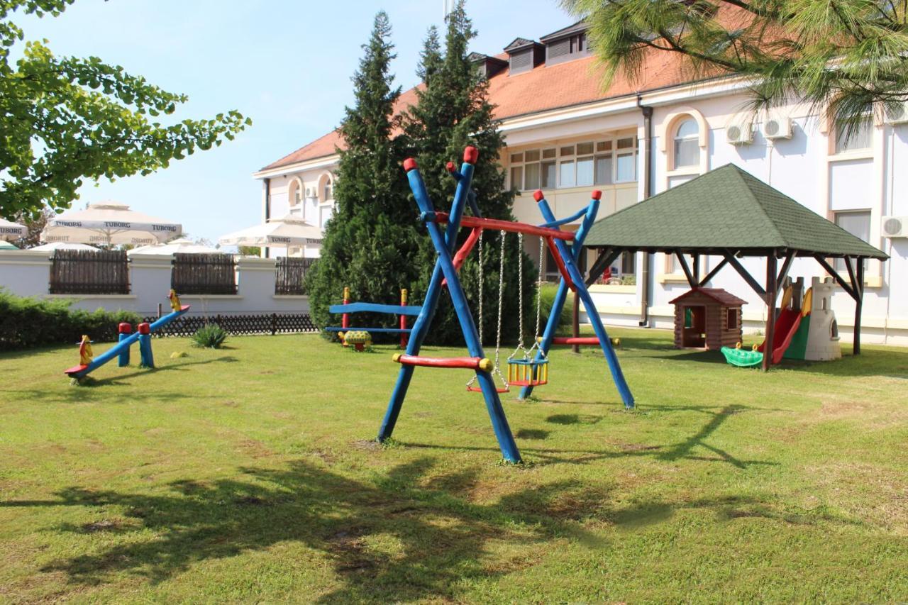 Hotel Prezident Palić Esterno foto