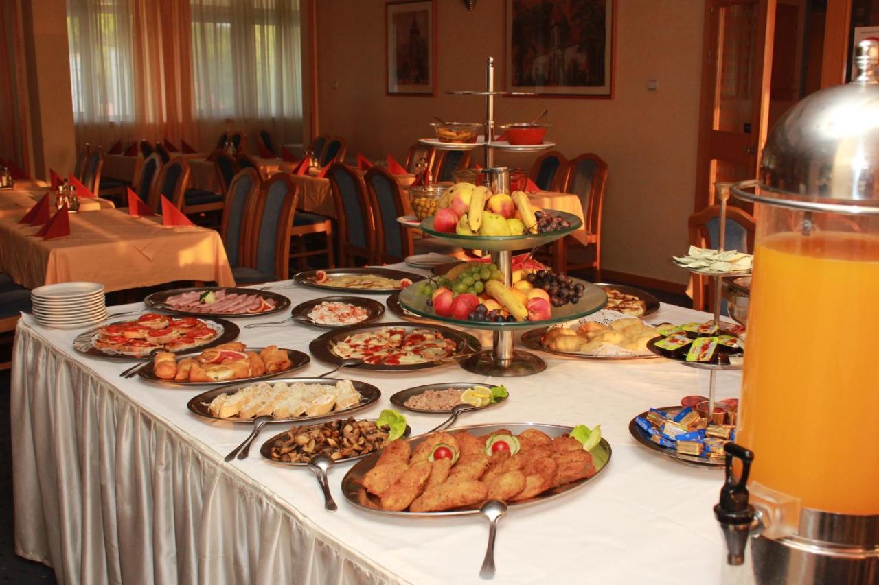 Hotel Prezident Palić Esterno foto