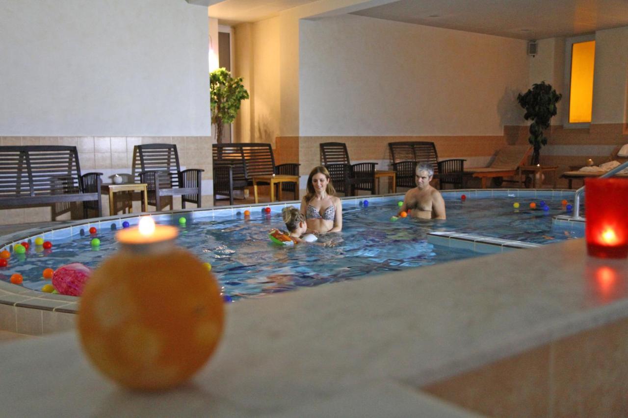 Hotel Prezident Palić Esterno foto